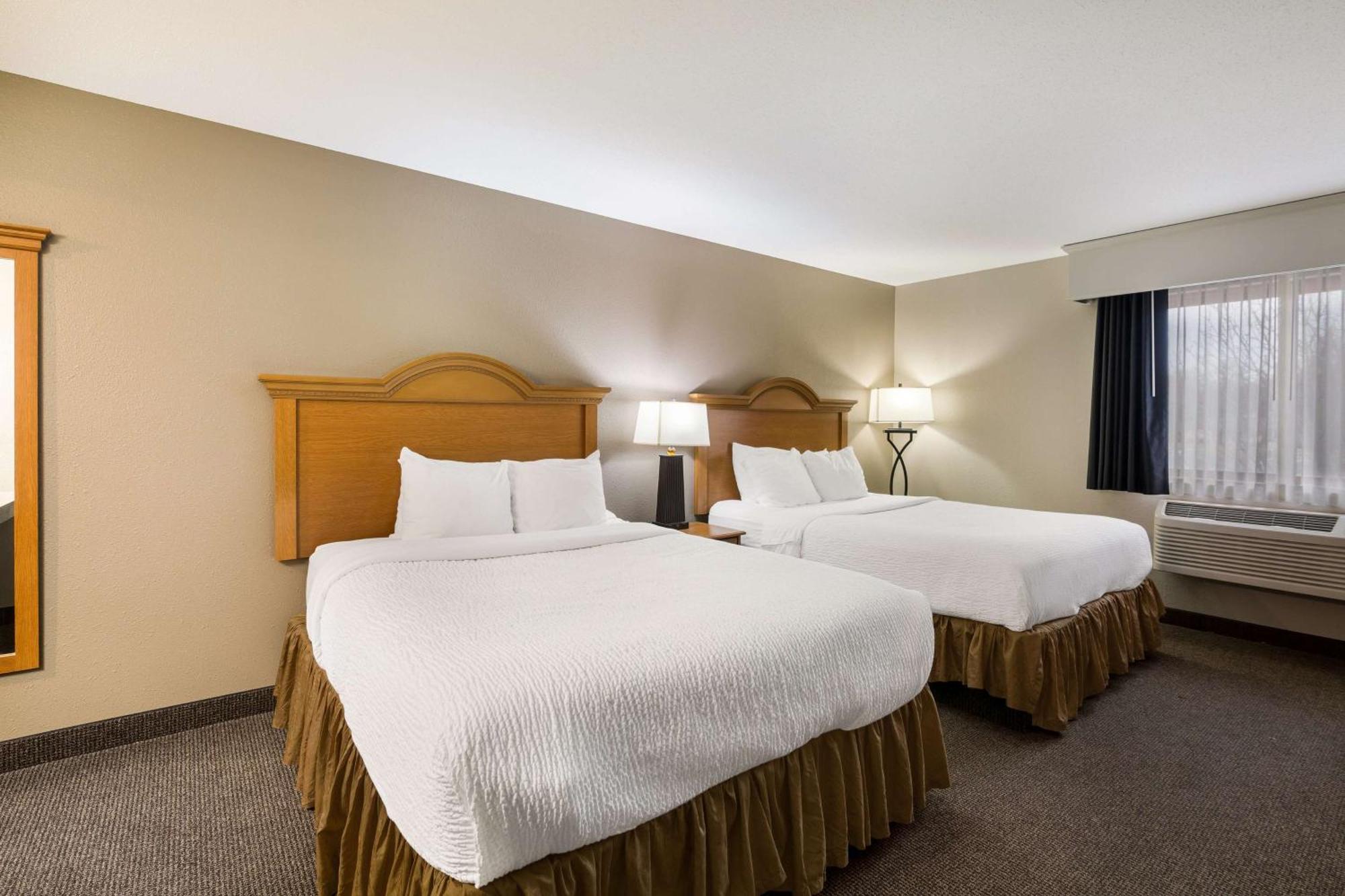 Revel Hotel Minot - Surestay Collection By Best Western Exteriör bild